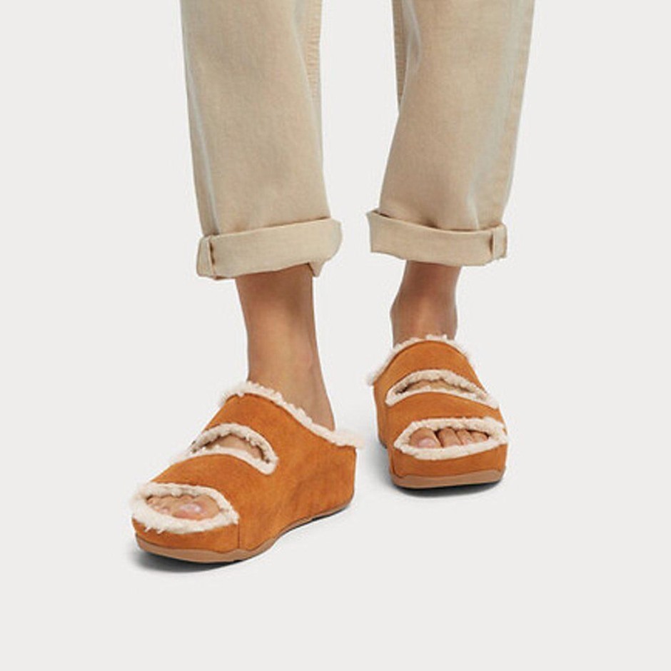 Fitflop Shuv σουέντ διαφάνειες με επένδυση δύο ράβδων ανοιχτό μαύρισμα